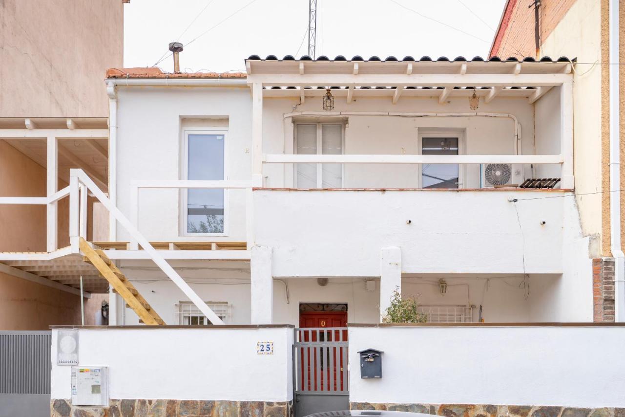 Independent Room Close To Ifema Y Aeropuertob Madrid Esterno foto